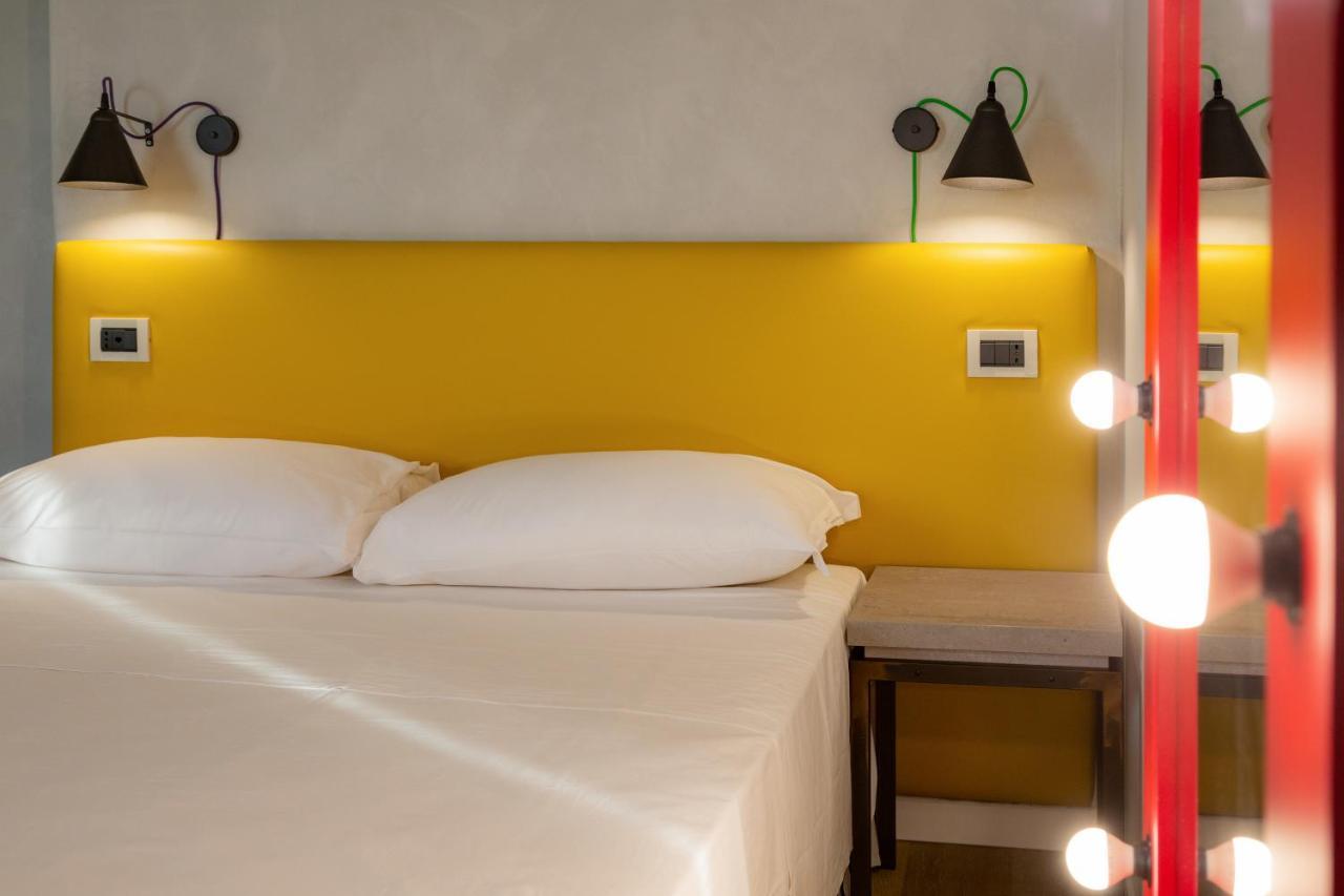 Wave Hotel Ачиреале Экстерьер фото